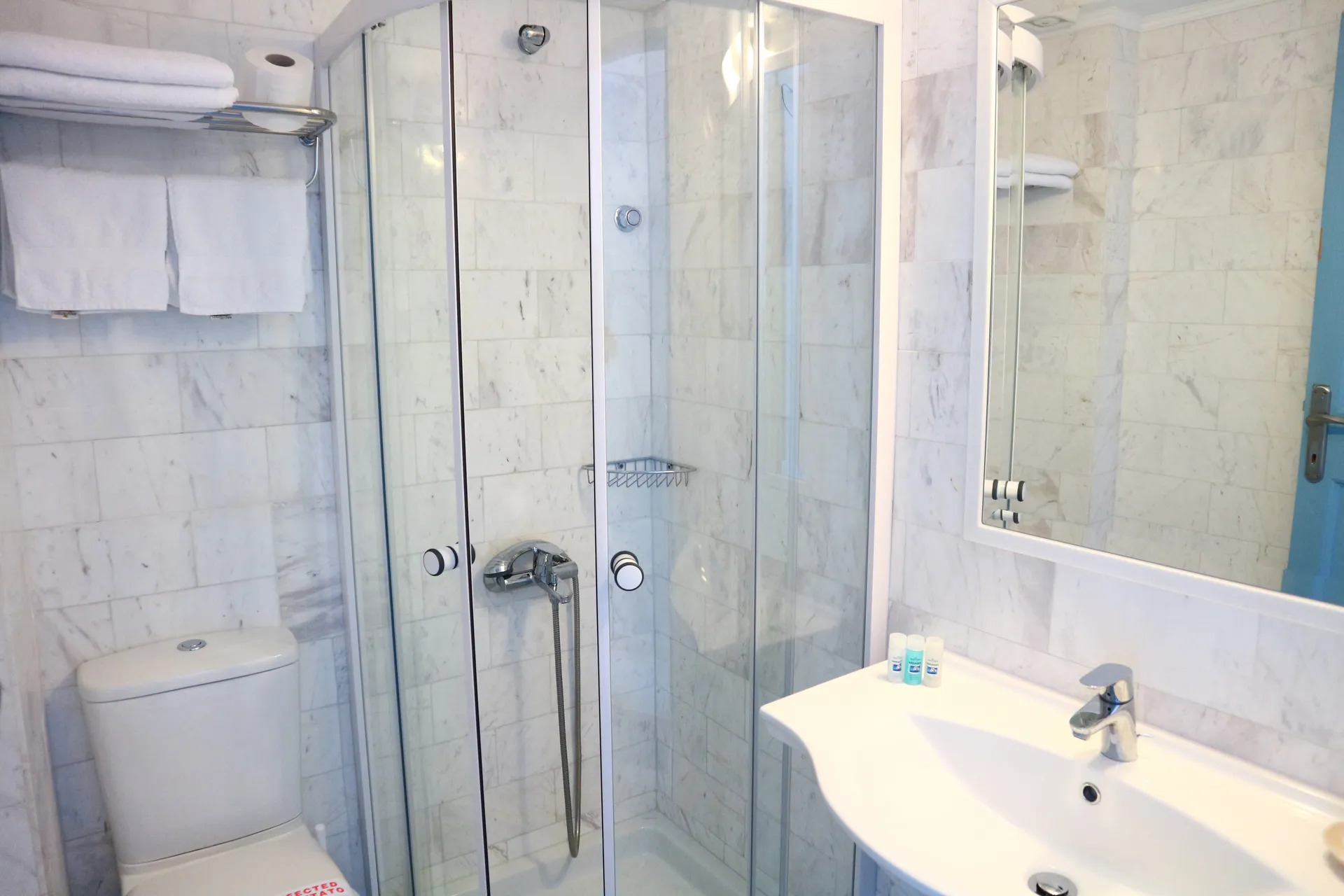 Tiara Holidays - Danae Hotel - Double Room - bathroom